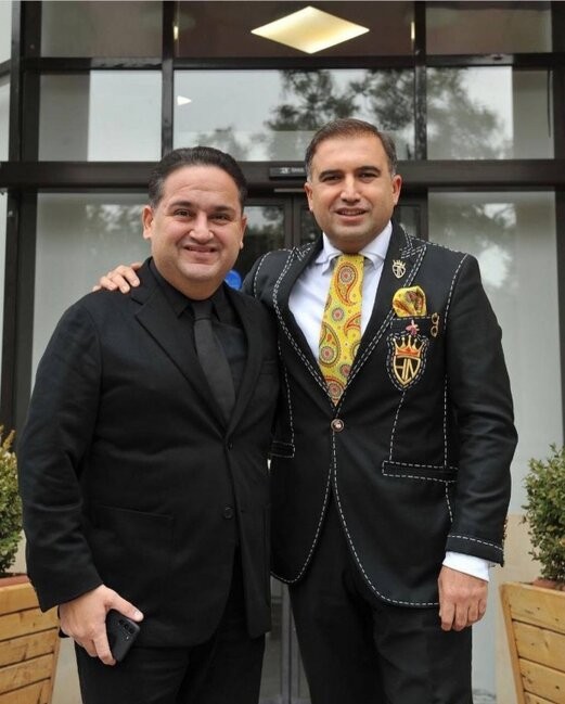 Murad DadaşovTANINMAZ HALDA – FOTOLAR