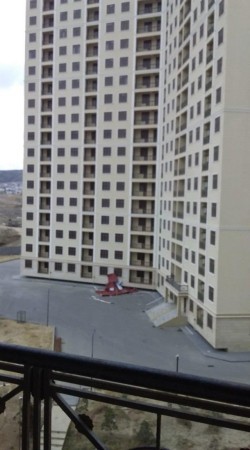 Külək “Jurnalistlər binası”nın damını uçurdu- FOTO