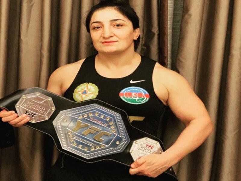 Erməni qızını 10 saniyəyə yerə sərən azərbaycanlı Gözəldən ŞOK ETİRAF:"Beynim çöndü, taksi sürücüsünü maşından atdım"