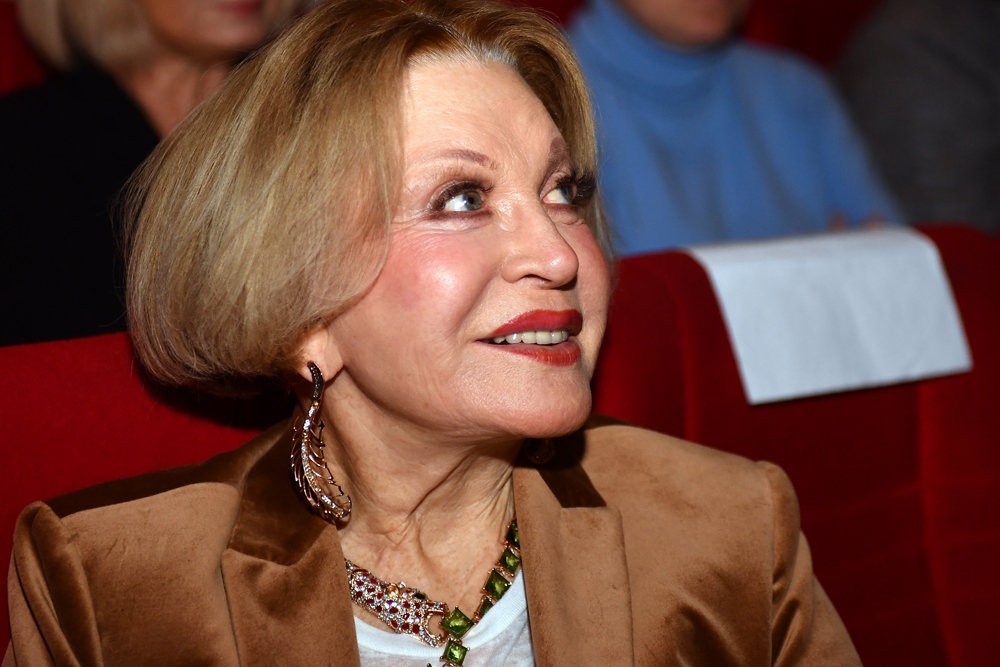 Teymur Rəcəbov Rusiya Xalq artistinin nəvəsi ilənişanlandı - Fotolar