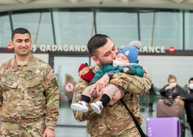 Daha 5 qazimiz sağalaraq Vətənə geri döndü- FOTOLAR