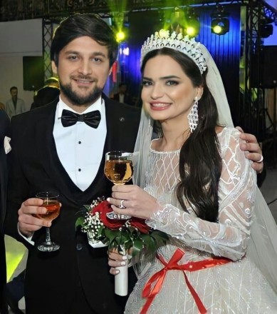 Yeni evlənən azərbaycanlı cütlüyün evi yandı -Xəsarət aldılar (FOTO)