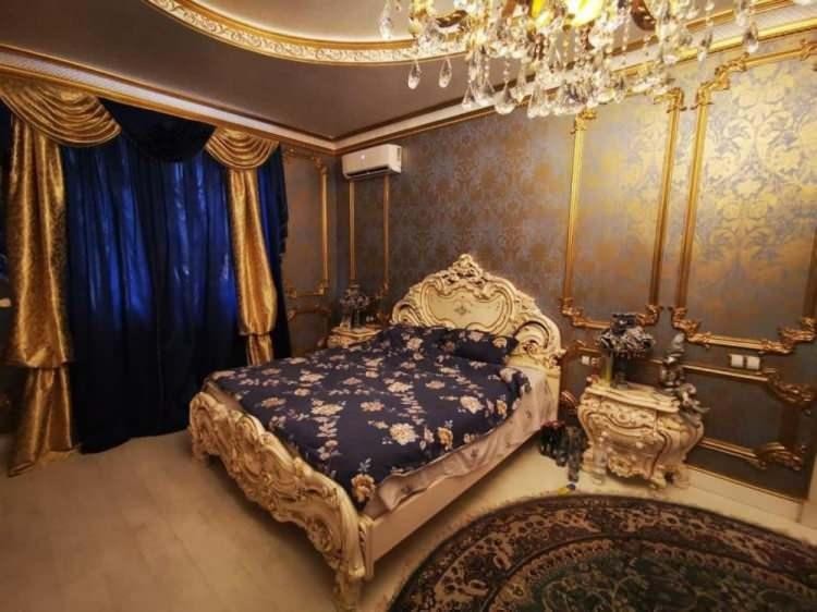 Polis rəisinin evindən qızıl unitaz çıxdı- Antikorrupsiya əməliyyatı