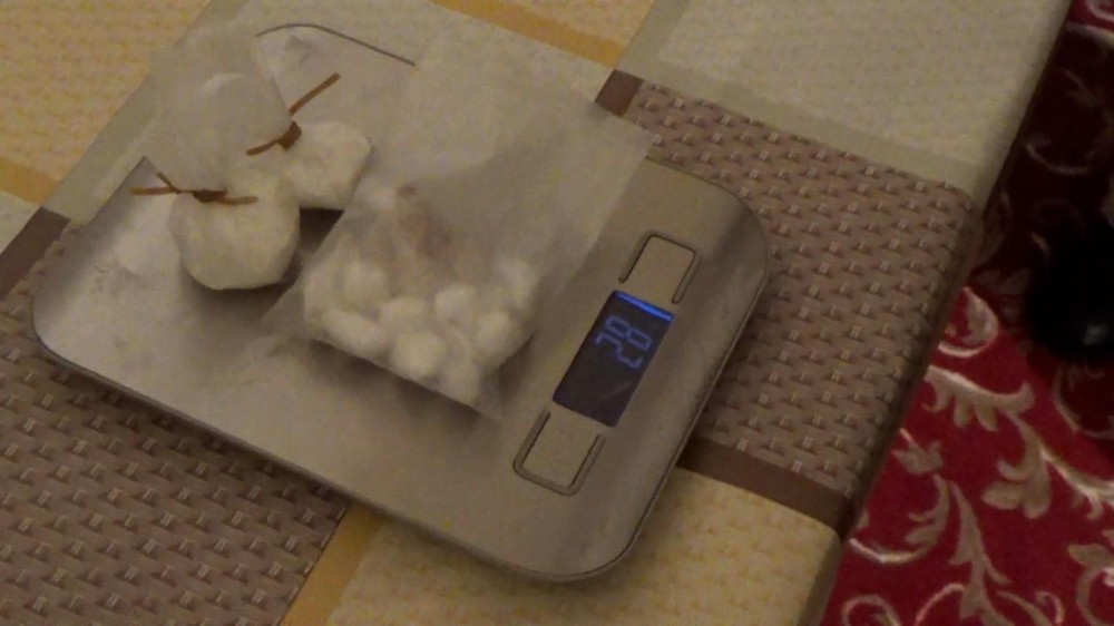 Bakıda onlayn narkotik satan 2 nəfərSAXLANILDI (VİDEO/FOTO)