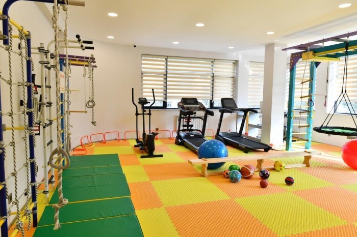 Mehriban Əliyeva qızları ilə açılışda- FOTOLAR