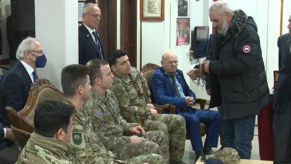 Azərbaycanlı Qazilərdən onlara hədiyyə göndərən "Hızır Çakırbeyli"yə sərt REAKSİYA:"Bizi İstanbulda tapsın" (FOTO+VİDEO)