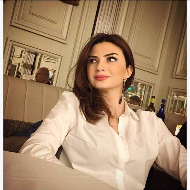 Qənirə Paşayevanın bacısıGÖRÜN KİM İMİŞ - FOTO