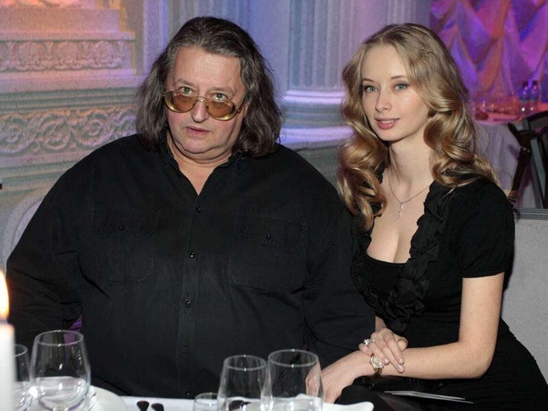 Ölən Xalq artistinin evindən 2 milyon manatdan çox pulOĞURLANDI (FOTO)