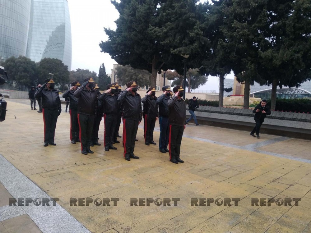 MN rəhbərliyi Şəhidlər xiyabanını ziyarət etdi- FOTOLAR