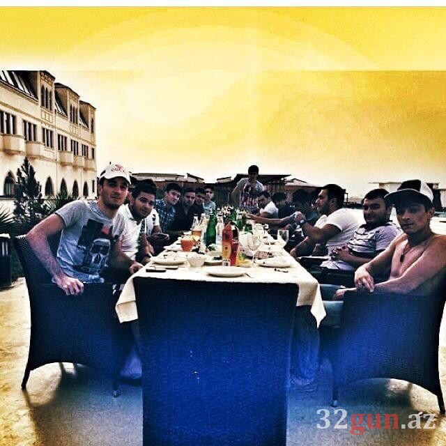 Dövlət Gömrük Komitəsinin 20 yaşlı əməkdaşının dəbdəbəli həyatı- Deputatın şərikinin oğludur  ( FOTOLAR)