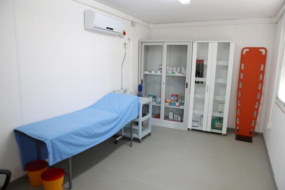 İlham Əliyev və birinci xanım Prezidentin xüsusi nümayəndəliyinin qərargahında- FOTOLAR