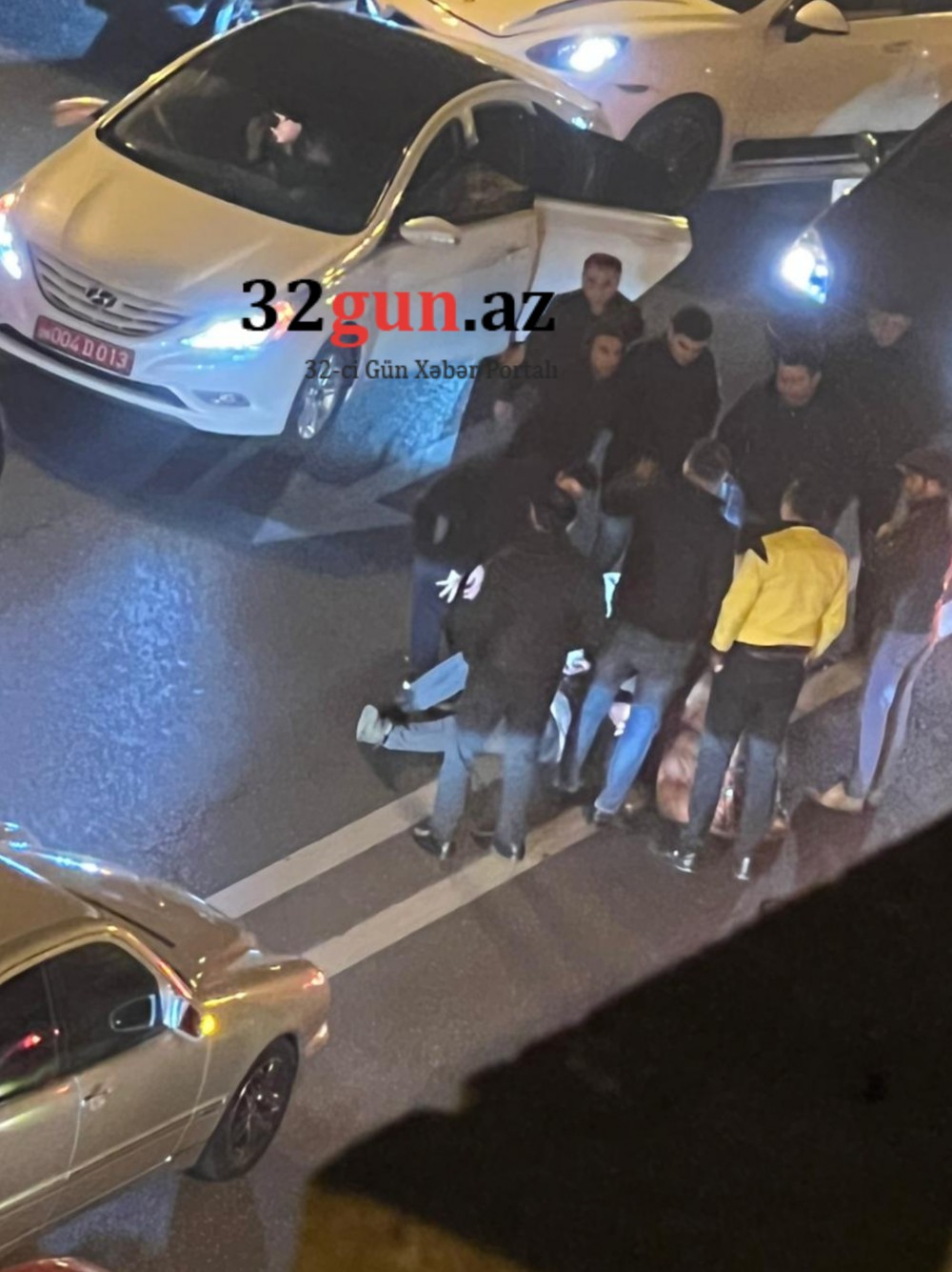 Bakıda səfirliyin sərxoş əməkdaşı maşınla adam vurdu -Təcili yardım gecikdi  (FOTO+VİDEO)