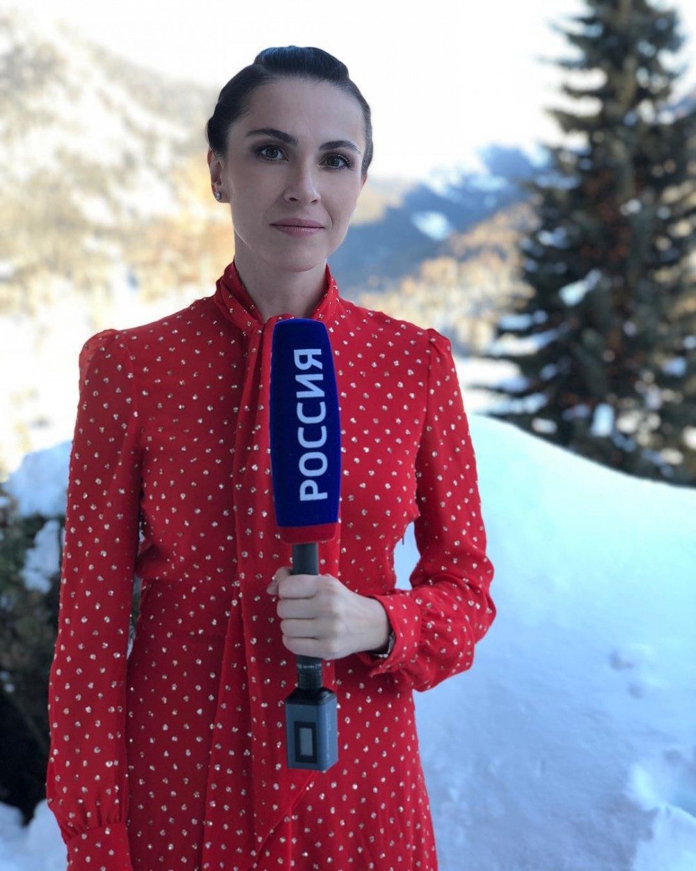 Azərbaycanlı aparıcı UkraynanınQARA SİYAHISINDA (FOTO)