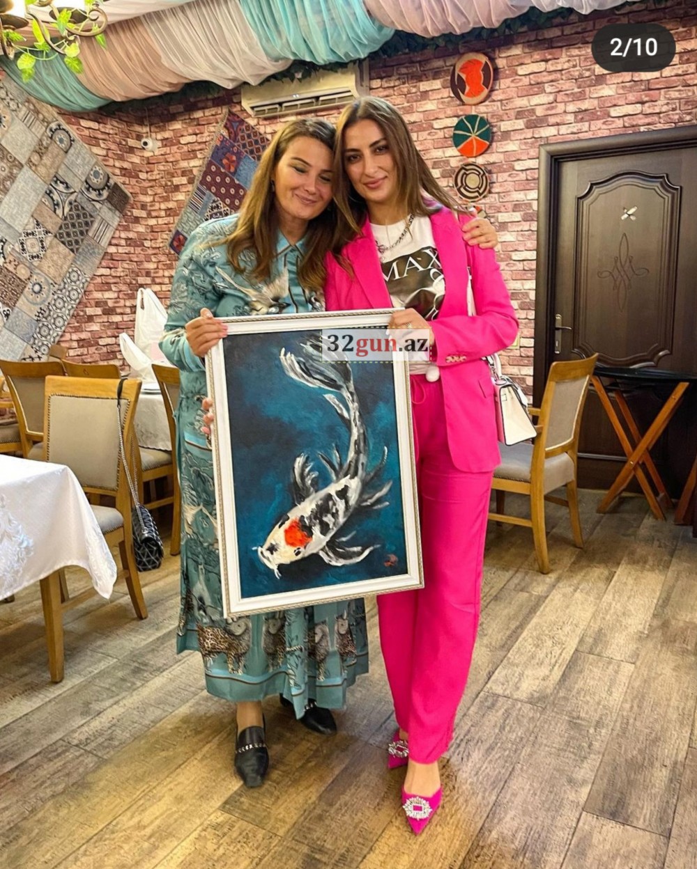 Xəstələrinin dodaqlarını cürüdən kosmetoloq yenidən fəaliyyətə başladı -Onu Qənirə Paşayeva ilə nə bağlayır? (FOTO)