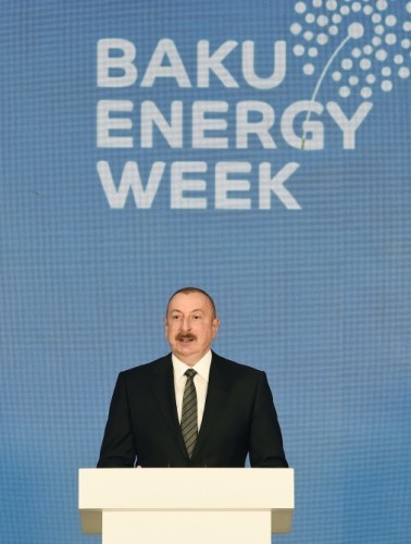 Prezident Bakı Enerji Həftəsinin açılış mərasimində- FOTOLAR