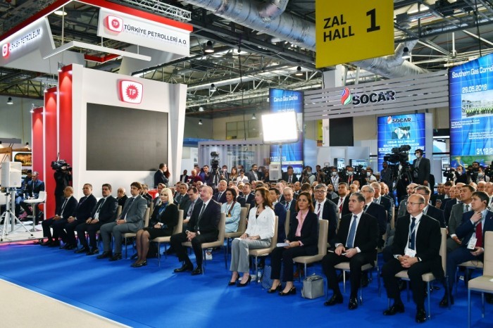 Prezident Bakı Enerji Həftəsinin açılış mərasimində- FOTOLAR