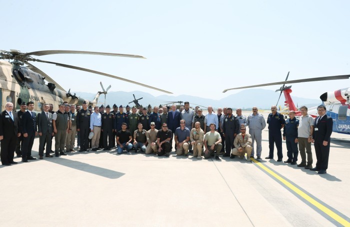 Ərdoğan azərbaycanlı yanğınsöndürənlərlə görüşdü- FOTOLAR