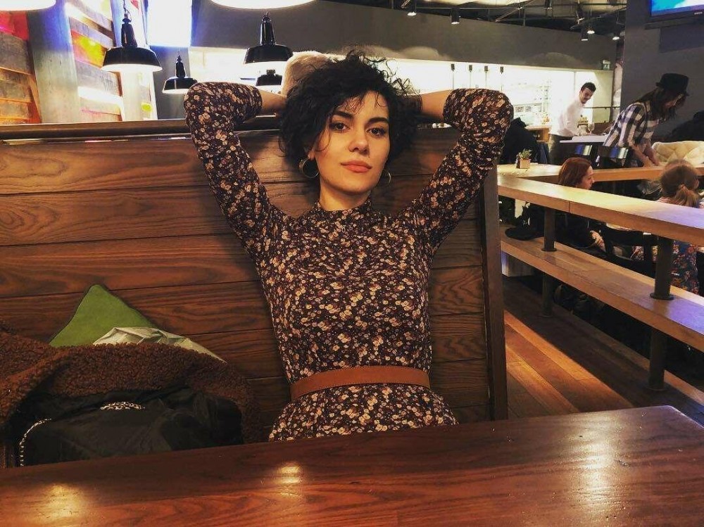 Elçin Əlibəyli boşanır- FOTOLAR