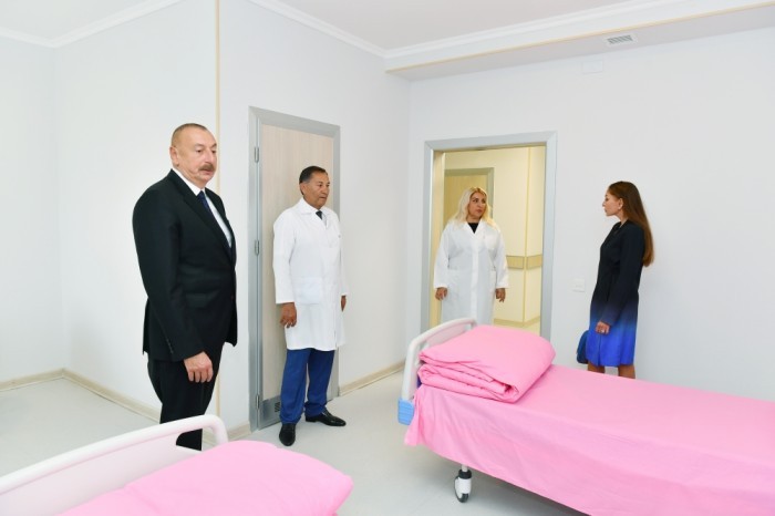 Prezident və xanımı 2 nömrəli doğum evindəki şəraitlə tanış oldu- FOTOLAR