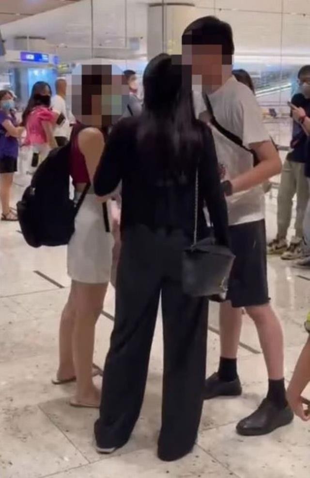 7 aydır ərini axtarırdı:Hava limanında gördüyü mənzərə ilə şok oldu