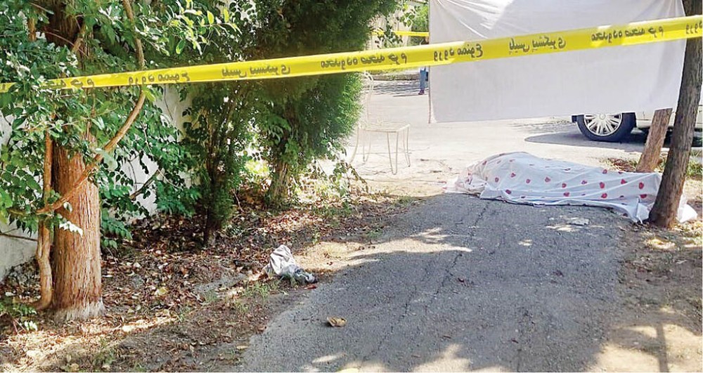 SON DƏQİQƏ! Məşhur həkim evinin qarşısında odlu silahla qətlə yetirildi- Görün kimdir (FOTOLAR)