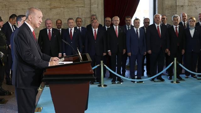 Ərdoğanın Atatürklə bağlı yazdığısözlər GÜNDƏM OLDU (VİDEO)