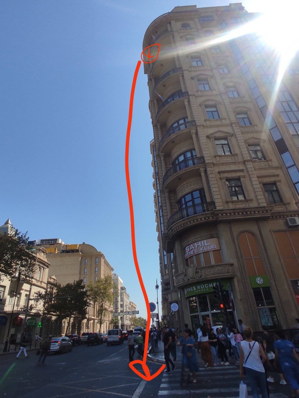 “Öləcəkdim, 2 balam da yetim qalacaqdı”- Bakının mərkəzində HADİSƏ