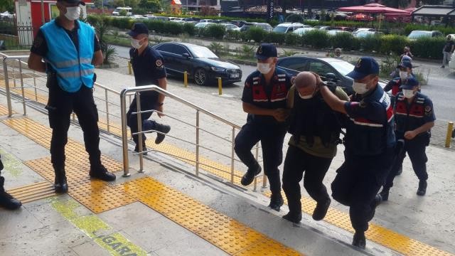 3 qızını tapança ilə öldürən ataDANIŞDI - xatırlamıram... (VİDEO/FOTO)