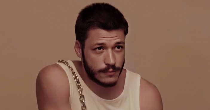 Porno videoları ilə şantaj olunan aktyor görün kimdir- Xarici ölkədən gələn mesajları prokurorluğa təqdim etdi