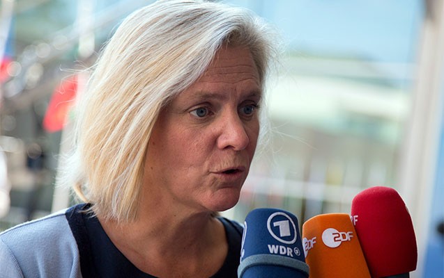 Bu ölkənin baş naziri istefa verdi- SƏBƏBİ...