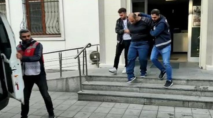 Anasının başını kəsibbalkondan atdı - FOTO + VİDEO