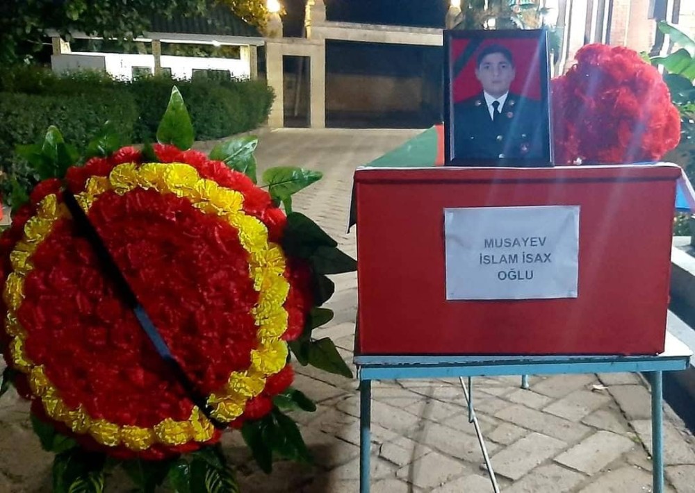 Ağır qəzada ölən şəxslər hərbçi imiş- FOTOLAR