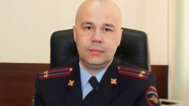 Vəzifəli şəxs rüşvət alarkənSAXLANILDI - FOTO