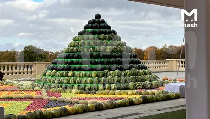 Dövlət başçıları Putinin ad gününə nə hədiyyə ediblər?- FOTO/VİDEO