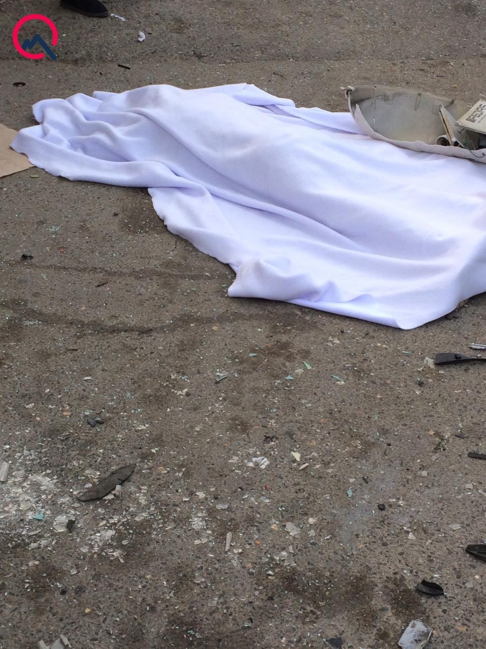 Qadın sürücü yüksək sürətlə qəza törətdi- ölən var (FOTOLAR)