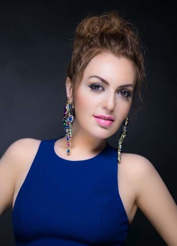 Atasını şərləyib tutdurdular, Bakıya görə həyat yoldaşından ayrıldı- O kimə mahnı ithaf etdi?