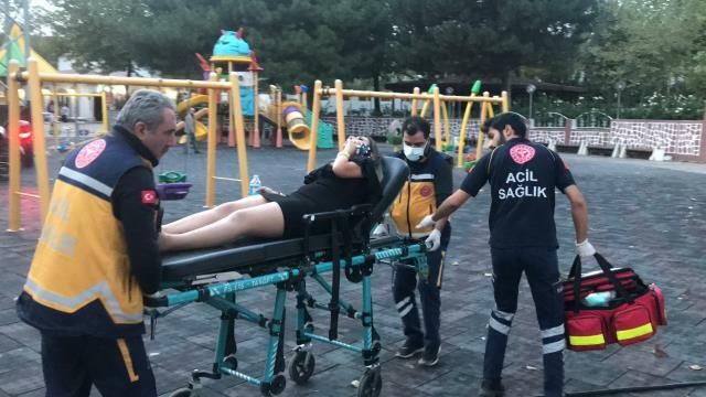 ŞOK HADİSƏ - Oğlunun toyunda arvadını və qızınıgüllələdi (FOTO)