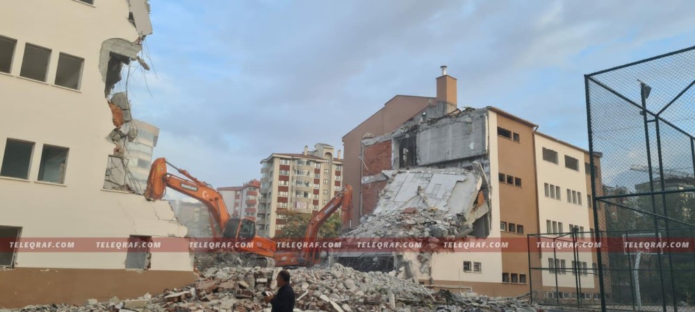 Ankarada Rəsulzadə adına liseyin binası söküldü- FOTO