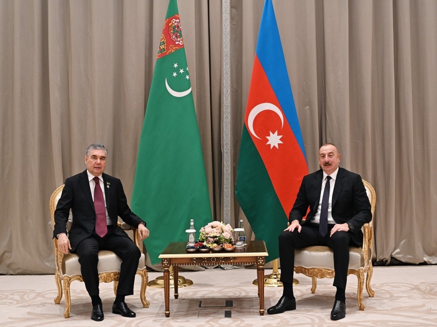 İlham Əliyev Qurbanqulu Berdiməhəmmədovla görüşdü- FOTOLAR