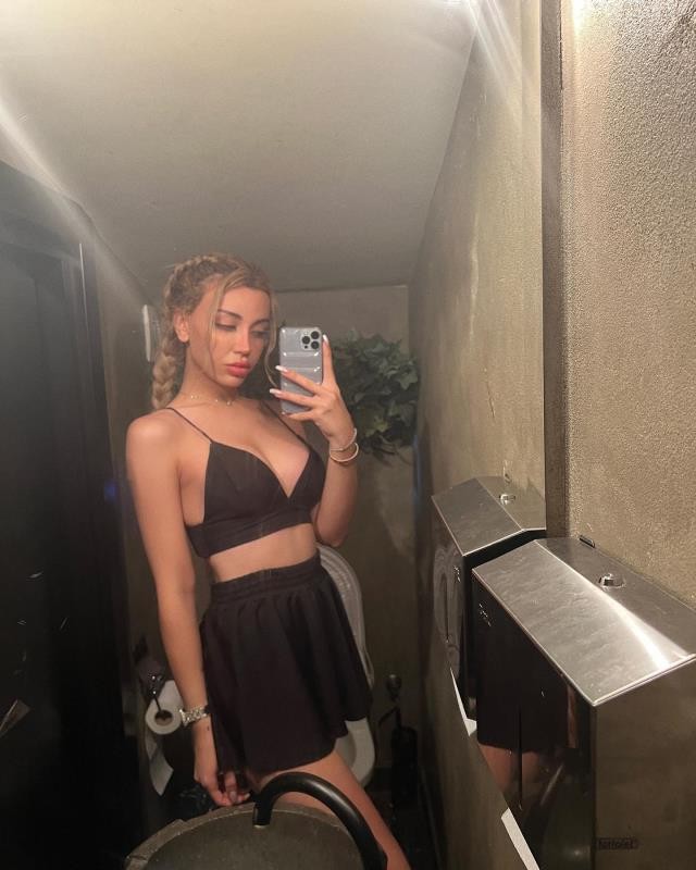 Məşhur "tiktoker" pulu tualetə atdı- 7 il həbs edildi (FOTO/VİDEO)