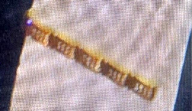 Qəbiristanlıqda OĞURLUQ- 10 min dollarlıq qızıl saat və qalstuk sancağı... (FOTOLAR)