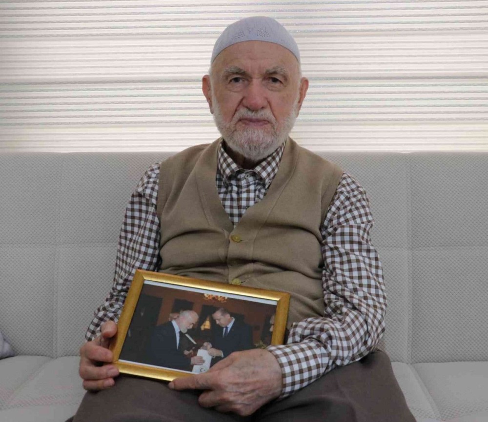 Ərdoğanın müəllimi onun haqdagörün nələr danışıb (VİDEO)