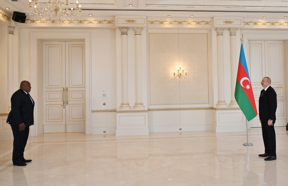 Prezident yeni səfirlərin etimadnamələrini qəbul etdi- FOTOLAR