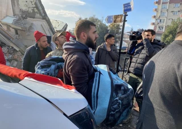 30 saat axtardılar: Ana xilas edilsə də,azyaşlı övladları öldü... (VİDEO)