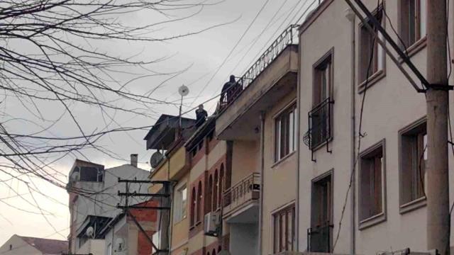 Kirayə pulunu ödəyə bilməyən qadın intihara cəhd etdi(FOTO)