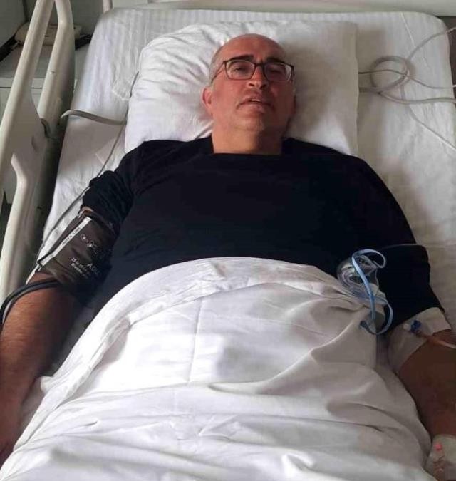 Bələdiyyə binası qarşısında aclıq aksiyası keçirən həkiminvəziyyəti pisləşdi(FOTO)