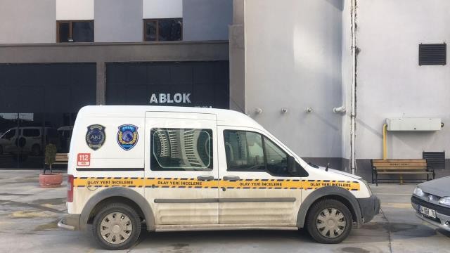Təqaüddə olan polis qardaşı oğlunu öldürdü- Foto