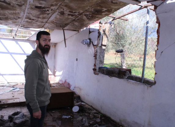 Qəribə HADİSƏ:Evin damını, qapı və pəncələrini oğurladılar