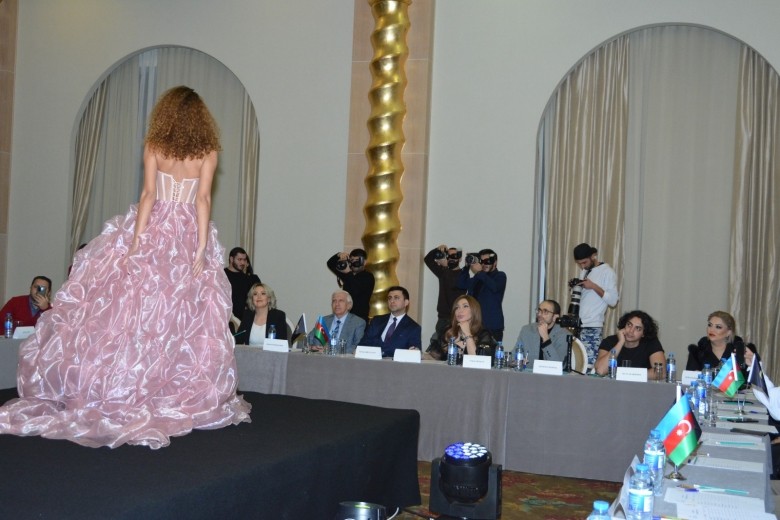 Azərbaycanı təmsil edəcək - 185 sm boyu olanbu xanım görün kimdir ( FOTO/VIDEO)