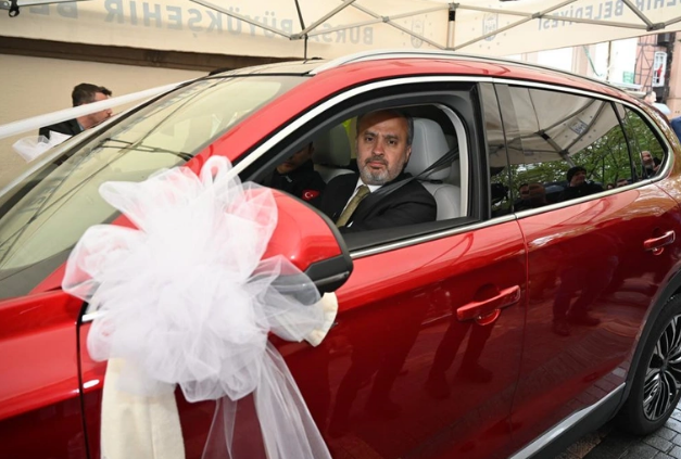 "Togg"dan gəlin maşını kimi istifadə etdilər- FOTOLAR